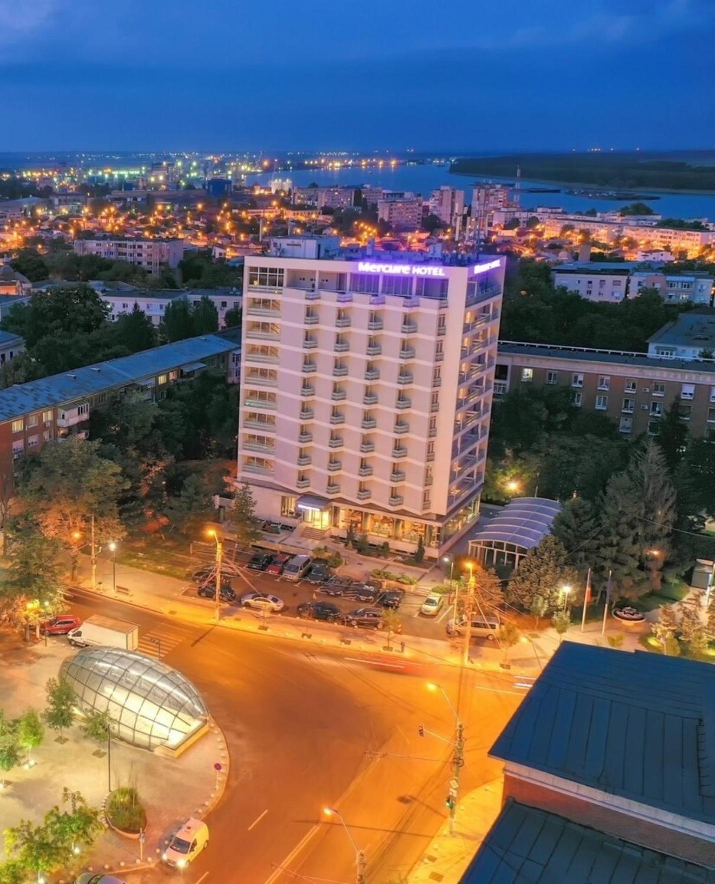 Отель Mercure Galati Centrum Экстерьер фото